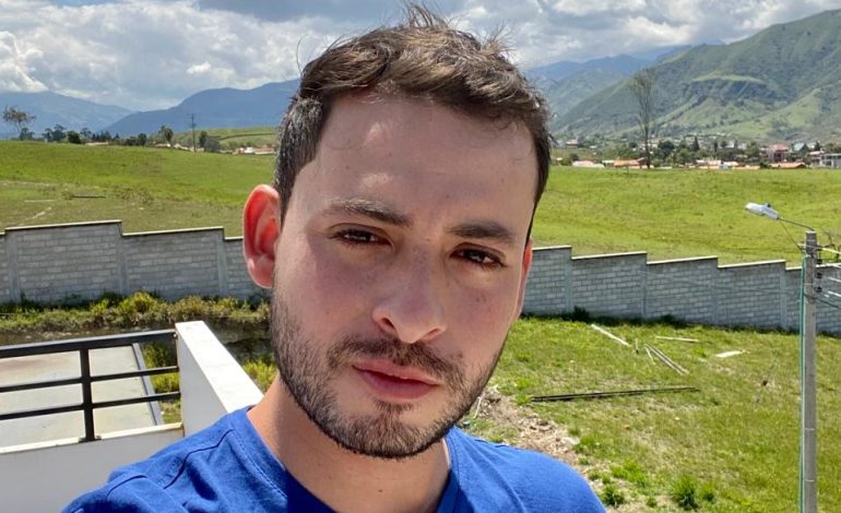 En defensa de los animales en la hierba

 – Primer plano