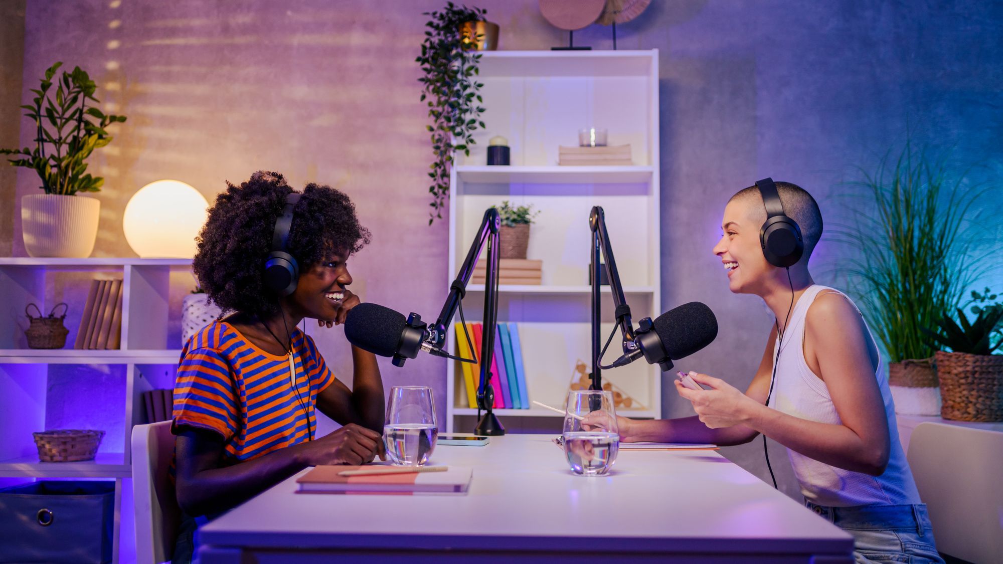 El podcast: el futuro del pasado que ahora se puede escuchar en el presente

 – Primer plano