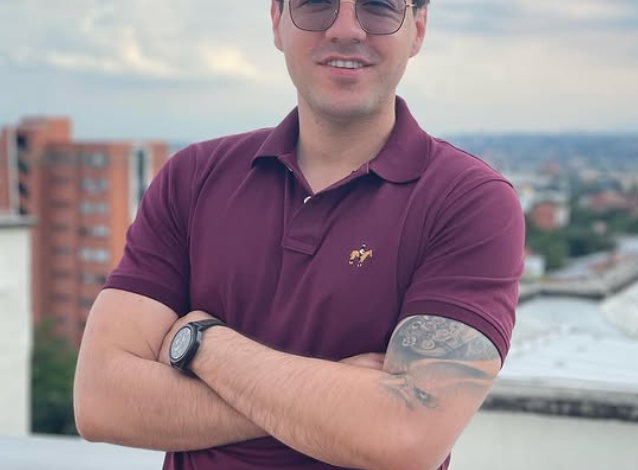 ¿Sabías que … el único objetivo de herencia de timbiquí es Pastuso y lleva al Pacífico en el alma?

 – Primer plano