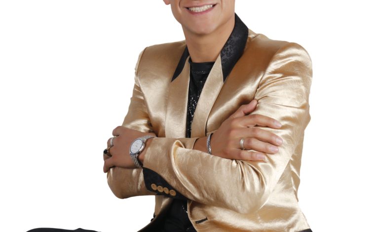 La voz que canta al amanecer

 – Primer plano