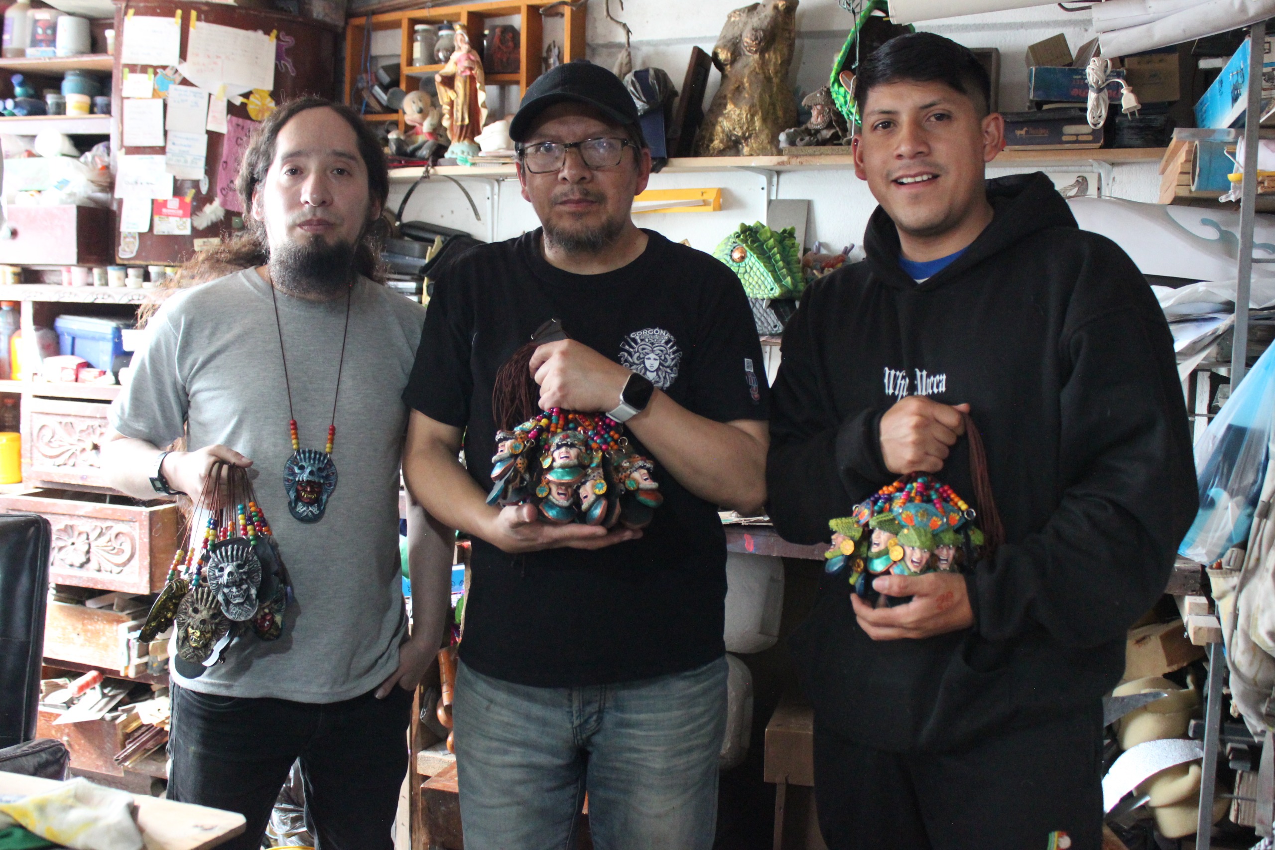 El arte del carnaval de blanco y negro en miniatura

 – Primer plano