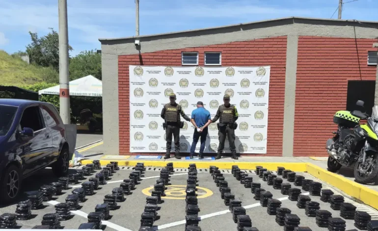 Operaciones en el valle

 – Primer plano