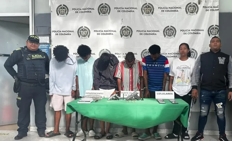 Siete microtrofficking, armas ilegales y un concierto para cometer crímenes para cometer crímenes
 – Primer plano