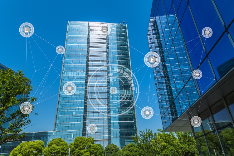 Salas de estar y tecnología inteligente revolucionan las oficinas en Colombia

 – Primer plano