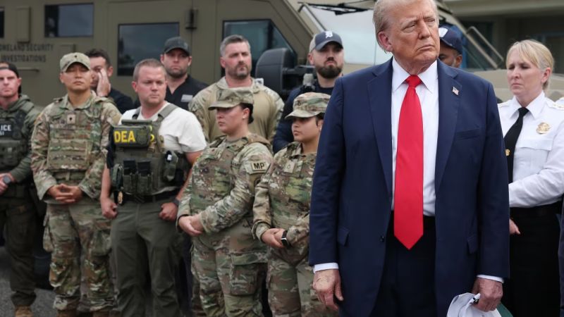 Trump anuncia el envío de militares a Portland para proteger las instalaciones de hielo

 – Primer plano