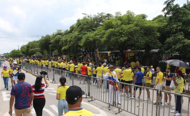 Tenga cuidado con el fraude: notificaciones policiales sobre ofertas de trabajo falsas y boletos para el Partido de Bolivia de Colombia
– Primer plano