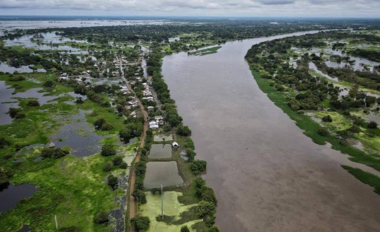 El estudio ambiental de 14 mental comienza a regular los asentamientos y recuperar los ecosistemas en tres ramas de la región del Caribe.

 – Primer plano