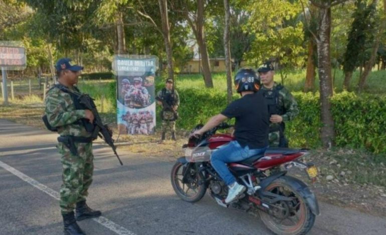 A través de Panfleto, los grupos criminales amenazan los partidos políticos y los líderes sociales «limpiando»

 – Primer plano