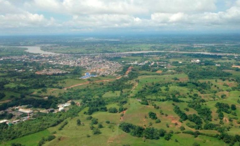 El teniente del ejército murió después de que fue golpeado mientras revisaba una derrota mecánica en un vehículo militar en Antioquia

 – Primer plano