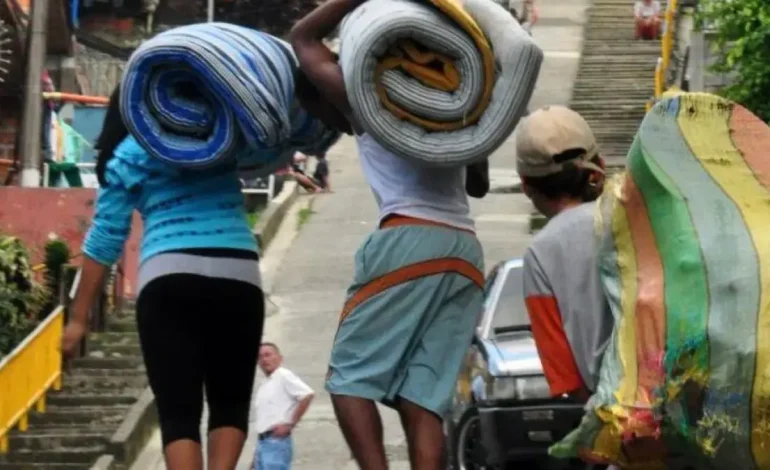 Después de la persecución contra la base militar, Anorí encuentra una explosión cerca de la estación de policía en Amalfi; De esta manera, se evitó la tragedia

 – Primer plano