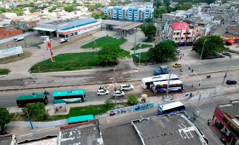 Soodad otorga 77,536 millones de dólares por rehabilitación a 3,5 km de Circunvalar, la clave de la movilidad del área metropolitana de Barranquilla

 – Primer plano