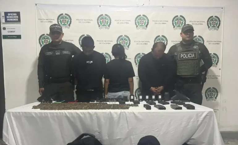 Sorprendieron el material de guerra

 – Primer plano