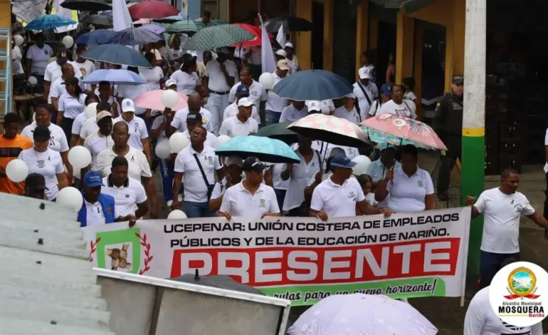 Los habitantes de Mosquera, Nariño, mostraron llorando por la justicia después de la muerte del líder social Luis Fernando Sánchez en łódź

 – Primer plano