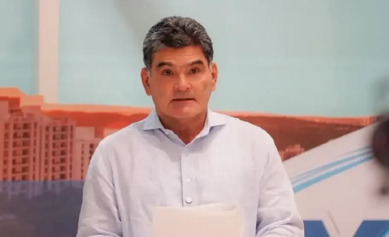 Procesador Gregorio Eljach Pakco en Barranquilla

 – Primer plano