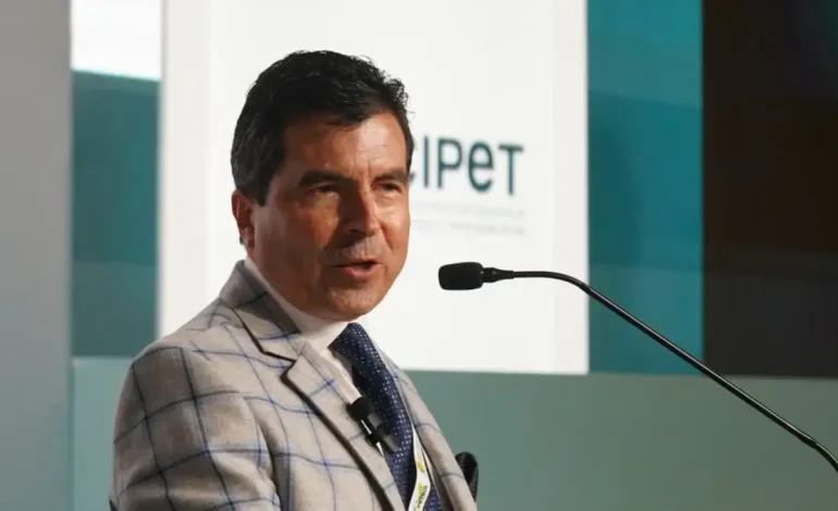 Velandia excluye los efectos del monstruo estadounidense. En el sector de petróleo duro

 – Primer plano