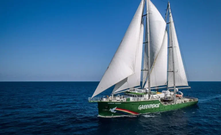 Rainbow Warrior, Greenpeace Ship, llega a Cartaagen con un mensaje para Amazonia

 – Primer plano