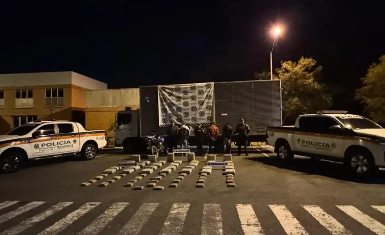 La carga fue movilizada entre todo y Ginebra

 – Primer plano