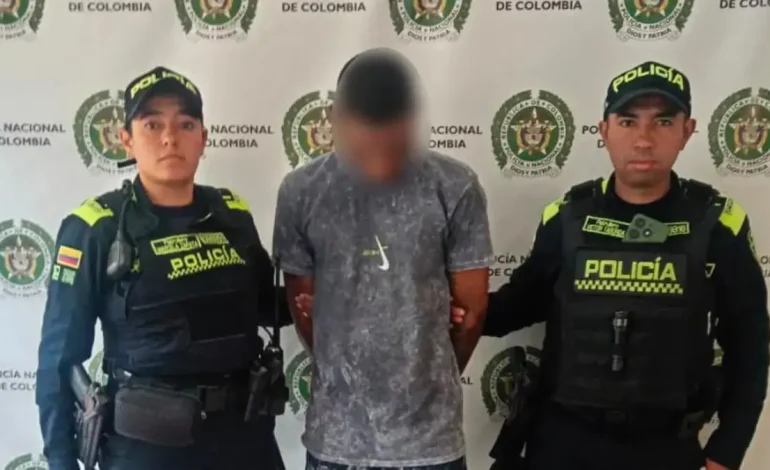 De esta manera, el alias Tombo cayó, uno de los criminales más buscados en Chocó, que fue capturado en el área popular de Medellín

 – Primer plano