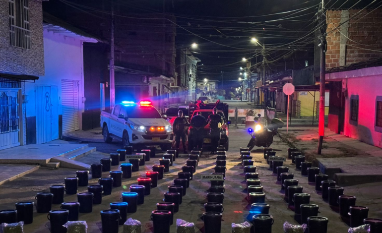 Capturan a un hombre que transportó más de 300 kilogramos de la carretera narcótica de Valle del Cauca

 – Primer plano