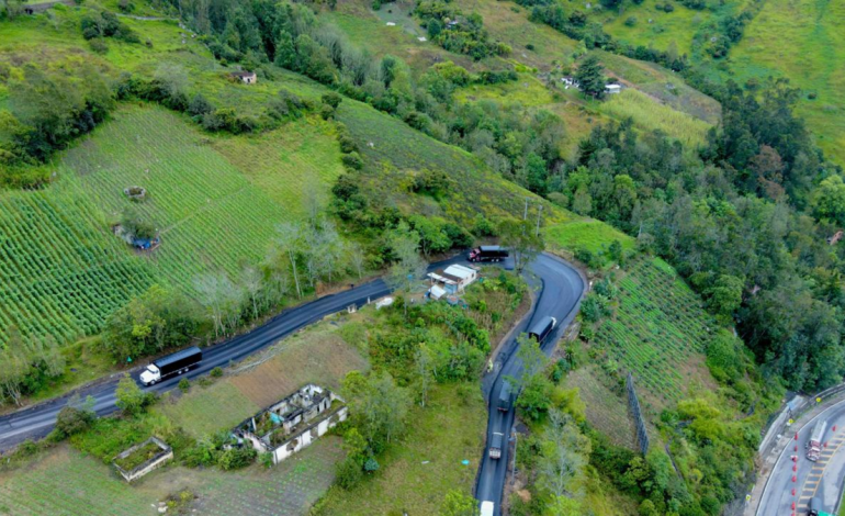 Más 700 mil millones de pesos perdieron la llanura después de 22 días de cierre y restricciones debido al extenso deslizamiento de Km 18 km

 – Primer plano