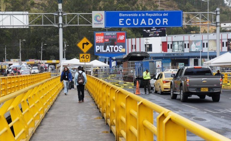 Ecuador implementa una visa obligatoria para migrantes de tránsito de 45 países, incluido el venezolano

 – Primer plano
