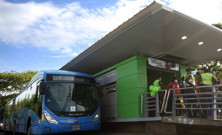 Cali moderniza la mía utilizando pagos digitales de MasterCard y Visa
– Primer plano