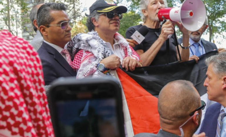 Petro pierde su visa estadounidense tras discurso en Nueva York e insta a la rebelión militar
 – Primer plano