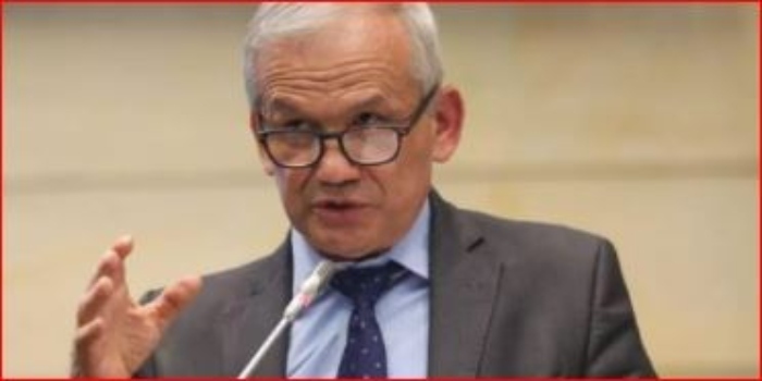 La atención de Interpol emitió la circular roja contra Carlos Ramón González para el caso Agrd

 – Primer plano