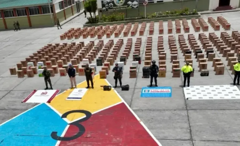 Con la gente asignada contra el ejército, intentaron evitar la confiscación de los productos de contrabando en Ipiales, Nariño

 – Primer plano