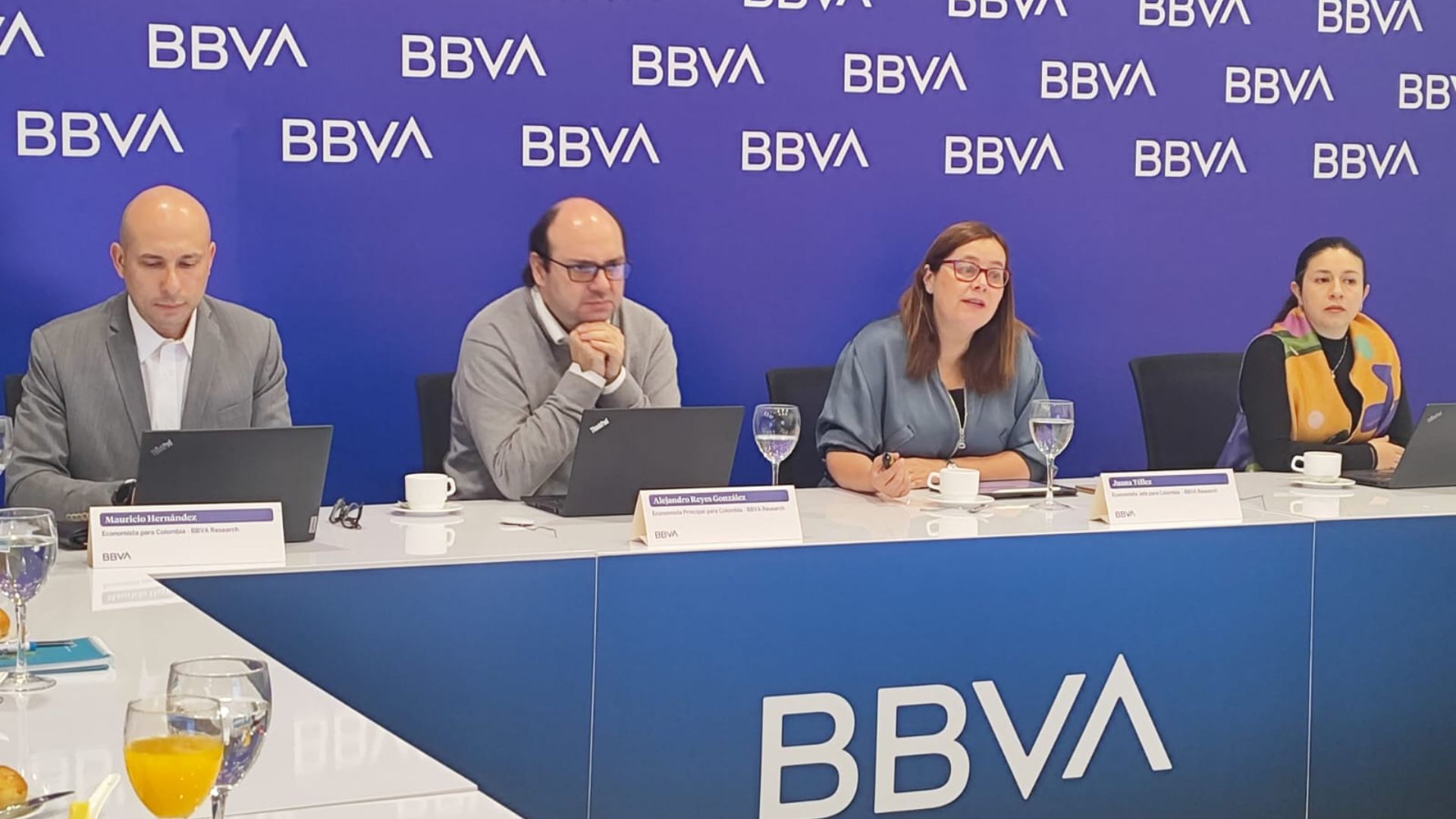 «Colombia en 2025 crecerá 2.5% en 2025 y 2.7%, pero con el déficit fiscal» estima BBVA

 – Primer plano