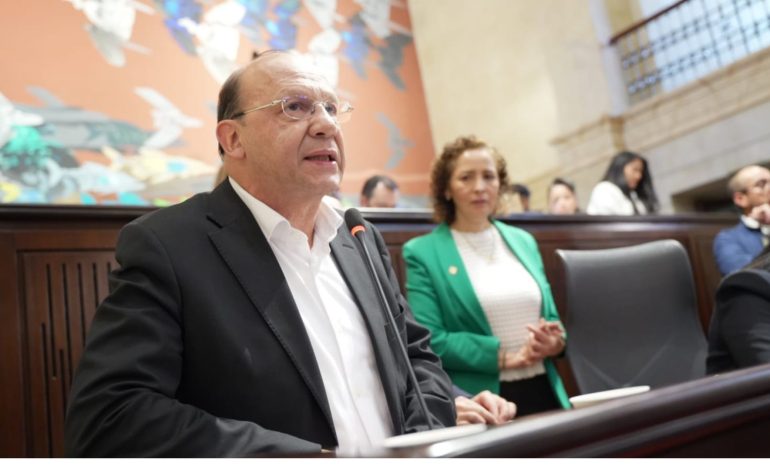 Las comisiones económicas se proporcionan bien para el proyecto presupuestario general de la nación

 – Primer plano