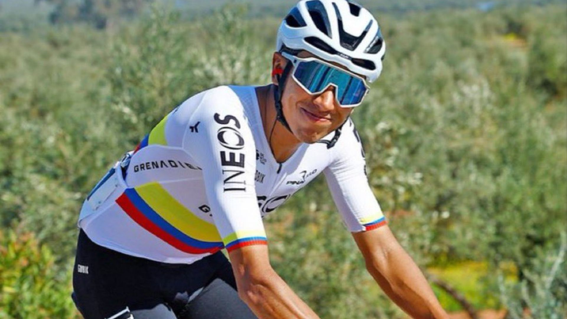 Egan Bernal gana la etapa 16 de la gira por España

 – Primer plano