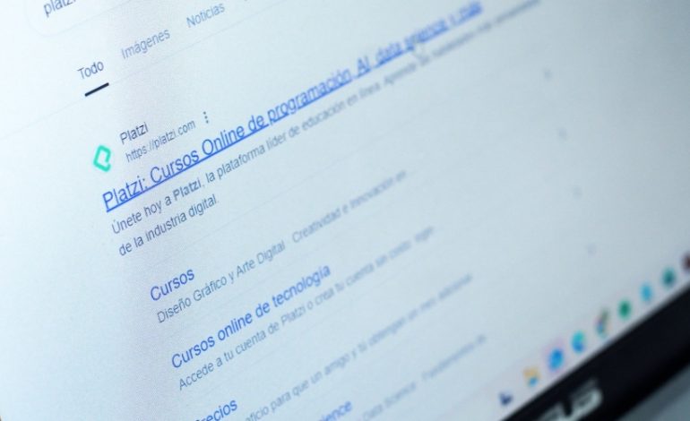 Medellín promueve el talento digital: 400 licencias están disponibles para la capacitación en línea. 200 de ellas son para mujeres

 – Primer plano