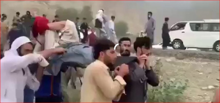 Un y Red Moon salvo las encuestas en Afganistán
– Primer plano