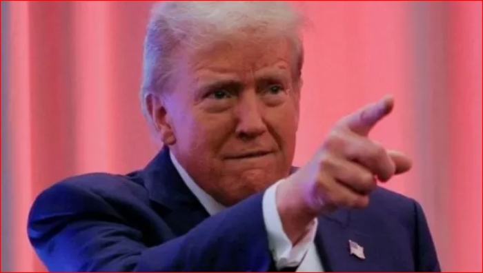 Ya hay tres barcos que Trump está destruyendo en el Caribe en Venezuela.
 – Primer plano