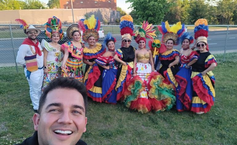 Los jóvenes de los distritos populares promueven la cultura colombiana internacional

 – Primer plano