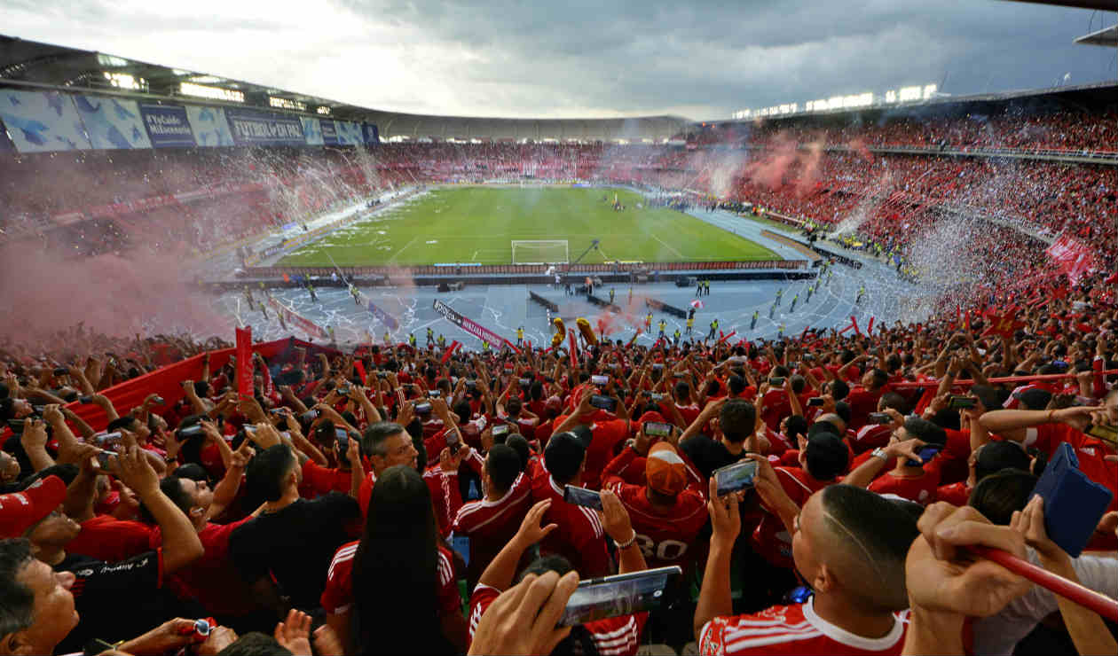 ¿Dónde ves la hierba Vs America?

 – Primer plano