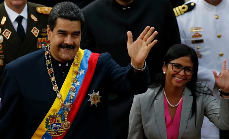 Delcy Rodríguez habría ofrecido a EE.UU. una transición sin Nicolás Maduro
– Primer plano