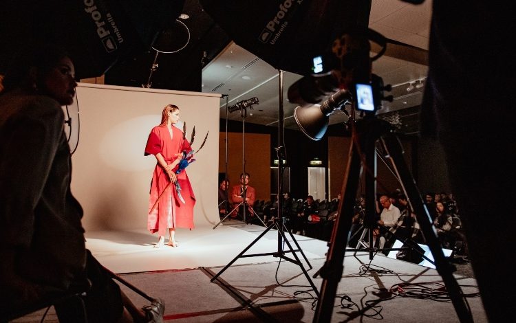 La fotografía mundial se reúne en Bogotá: Se acerca la 8va edición de la master class, Festival Internacional de Fotografía de Bogotá 2025

 – Primer plano