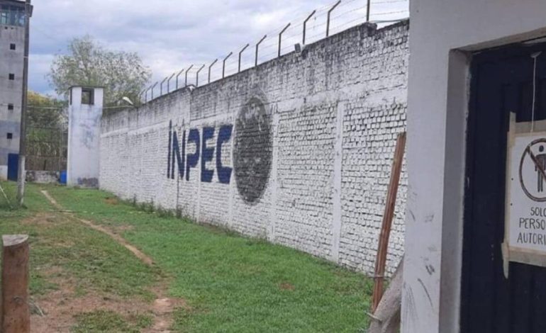 INPEC anunció que tomaría fondos extraordinarios para proteger a sus funcionarios después de los recientes actos de violencia en prisión.

 – Primer plano