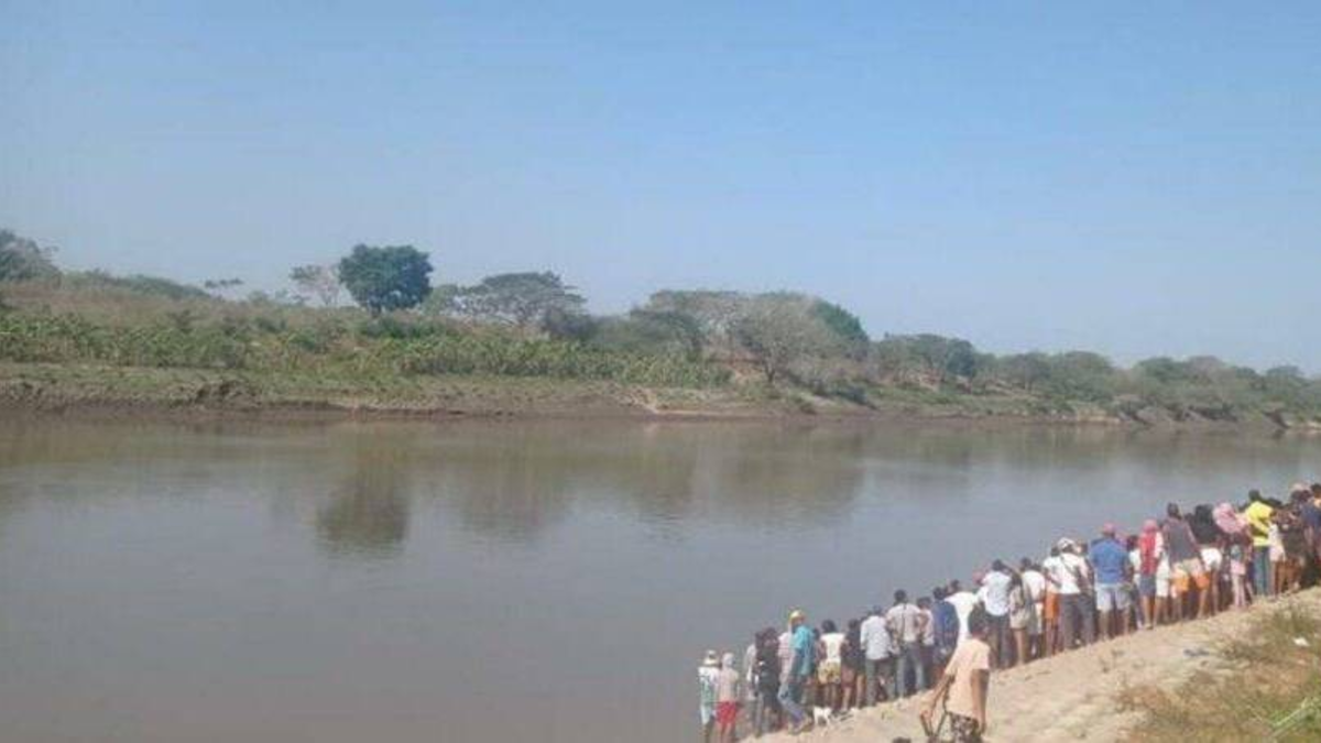 Exigen restitución de derechos a 200 familias

 – Primer plano