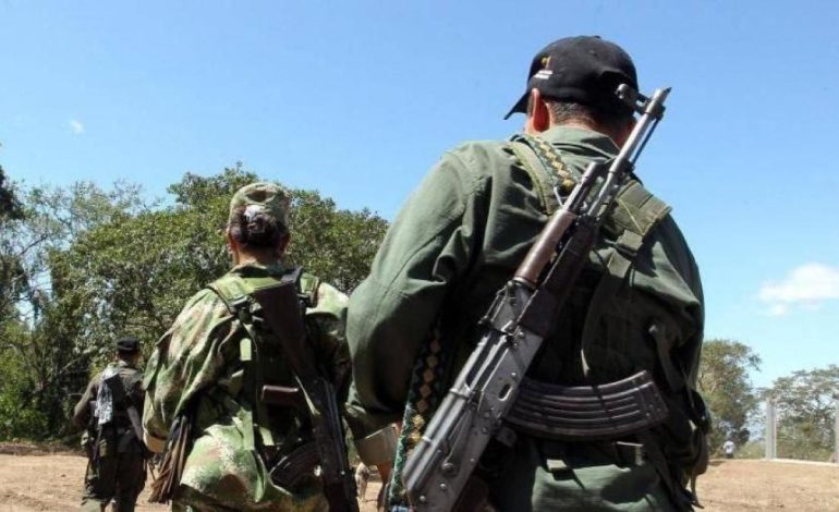 Disidentes de las FARC atacan al ejército, la policía y la casa del alcalde; esto se sabe

 – Primer plano