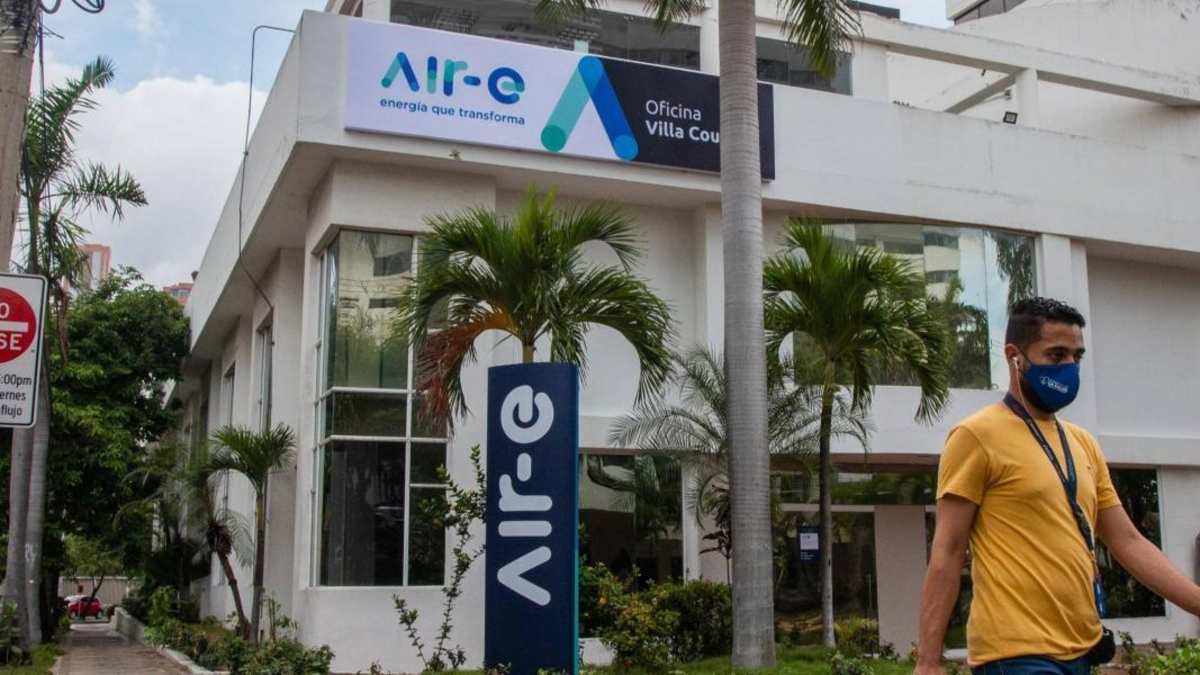 El abogado Jaime Lombana denuncia que habría un ‘interés oculto’ tras la liquidación definitiva de la interviniente Air-e

 – Primer plano