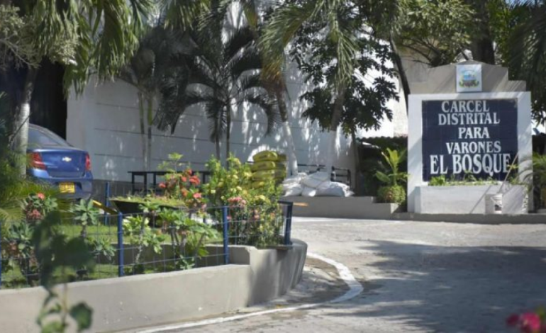 Pelea mortal en la cárcel de El Bosque: un recluso asesinó a otro con un cuchillo en el cuello por ‘problemas personales’ entre ambos
 – Primer plano