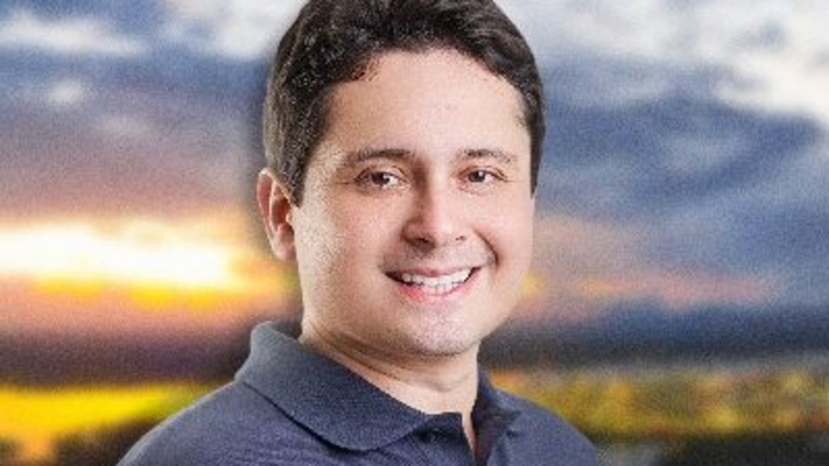 La Fiscalía General de la República suspendió por tres meses al alcalde de Barrancabermeja, Jonathan Vásquez, por su presunto involucramiento en política: su esposa estuvo involucrada

 – Primer plano