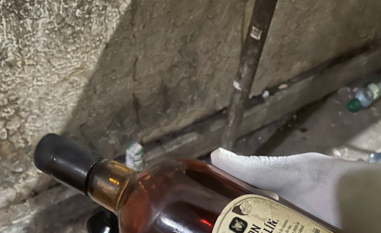 ¿Cómo evitar el «cococho» durante la celebración? Una guía para protegerse del alcohol falsificado en Halloween y Navidad

 – Primer plano