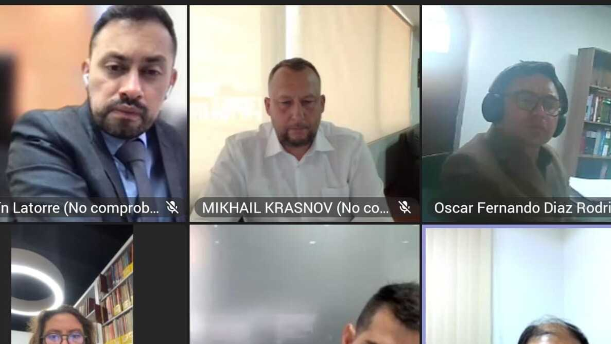 El alcalde de Tunya, Mikhail Krasnov, admite que buscó en Google argumentos que pudieran desafiar a los jueces que pronto lo destituirán de su cargo.
 – Primer plano