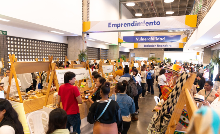 Esta es una alianza entre la oficina del alcalde, la Fundación WWB Colombia y el Valle Inchment

 – Primer plano