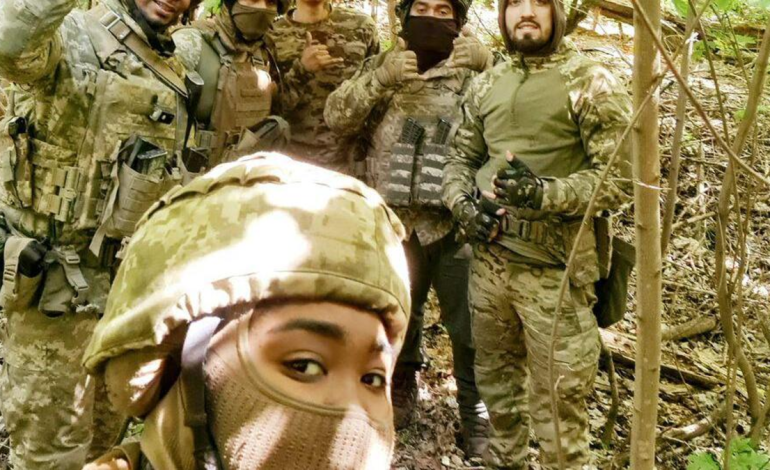 Graban películas y piden ayuda al gobierno de Petro para regresar a Colombia.

 – Primer plano