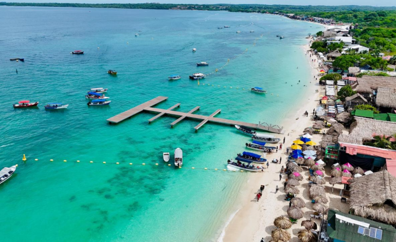 Distrito de Cartagena invierte $5.154 millones en muelle de Playa Blanca con promesa de acabar con el caos y los accidentes

 – Primer plano